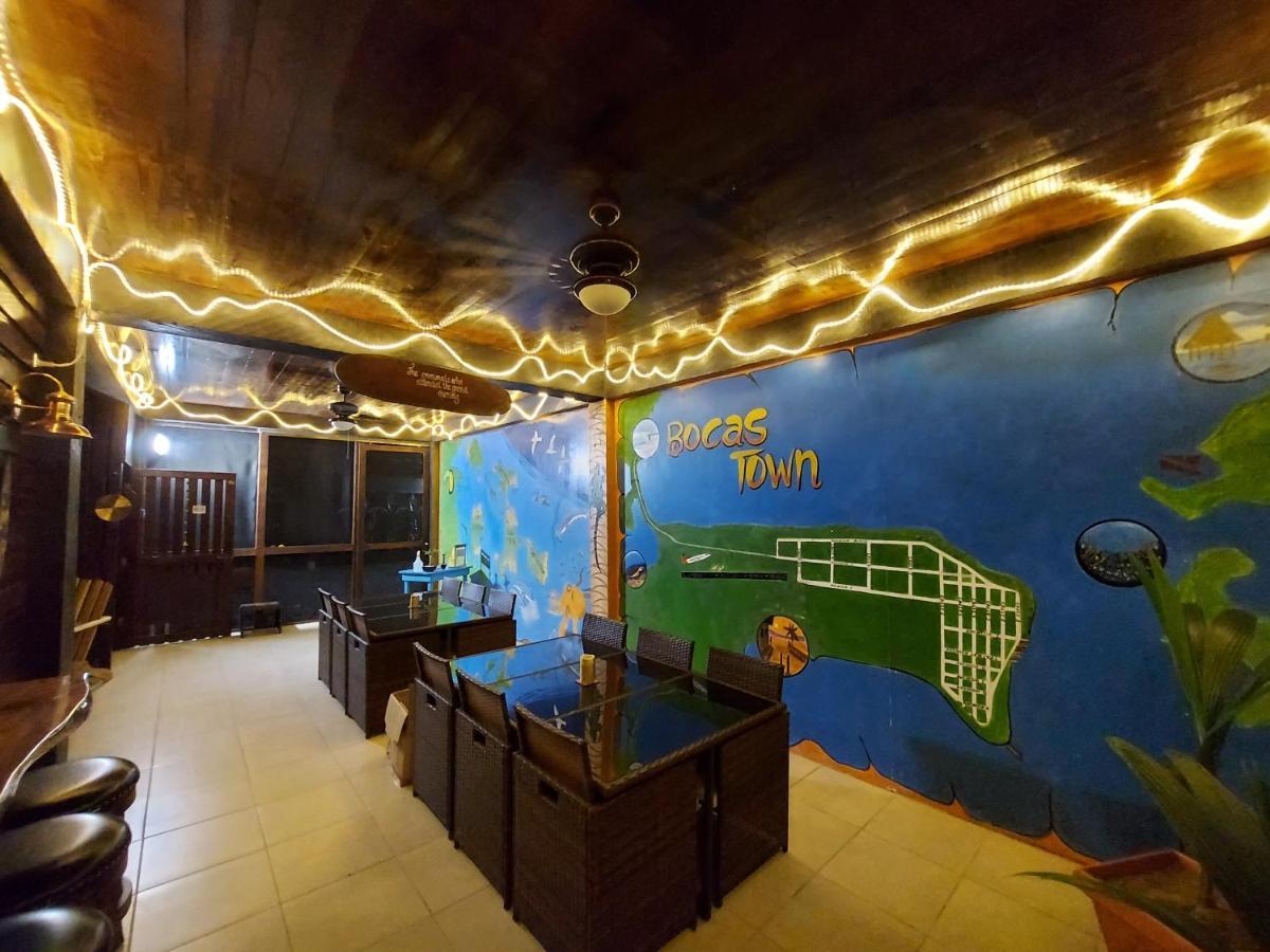 Casa Oceana Bed & Breakfast Bocas del Toro Esterno foto