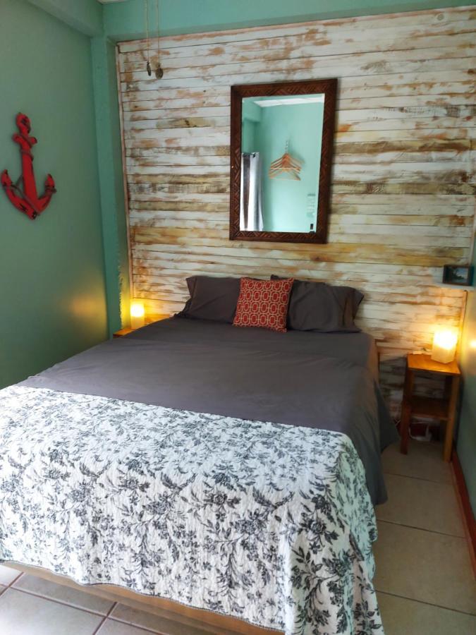 Casa Oceana Bed & Breakfast Bocas del Toro Esterno foto