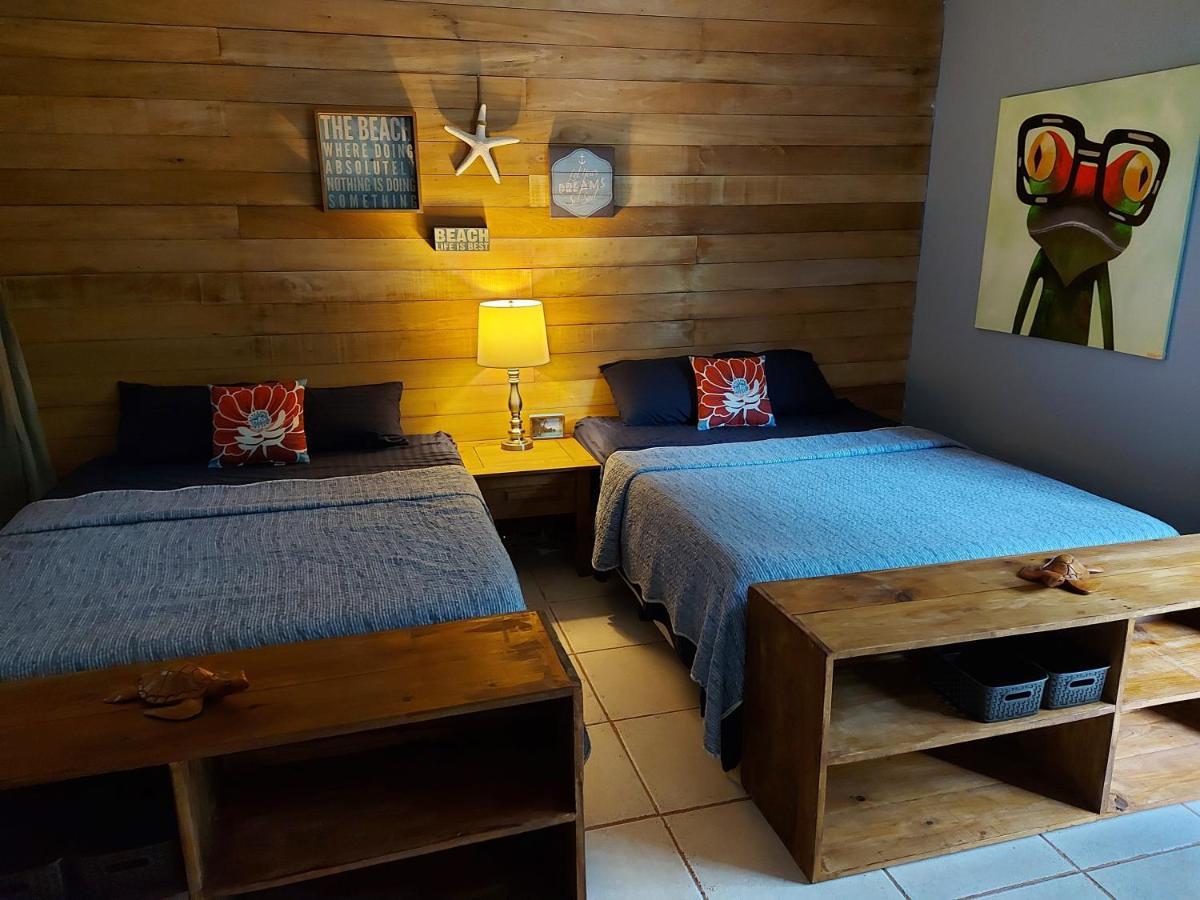 Casa Oceana Bed & Breakfast Bocas del Toro Esterno foto